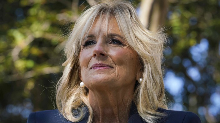 November 3, 2020, St. Petersburg, Florida, USA: Dr. Jill Biden speaks to reporters during a campaign stop at the Thomas