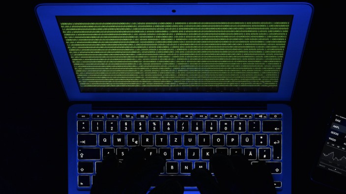 Internet: Symbolbild für Finanzbetrug und Computerkriminalität
