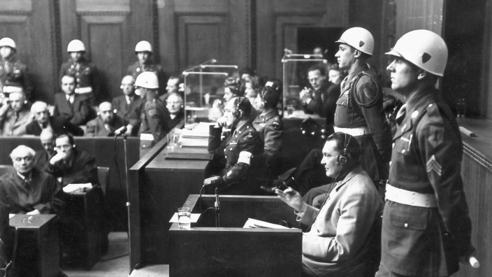 Nürnberger Prozesse: Hermann Göring sagt während des Prozesses aus