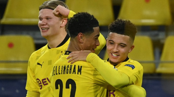 Borussia Dortmund: Schwarz-gelber Spaß: Erling Haaland, Jude Bellingham und Jadon Sancho (von links) waren auch gegen Brügge in Feierstimmung.