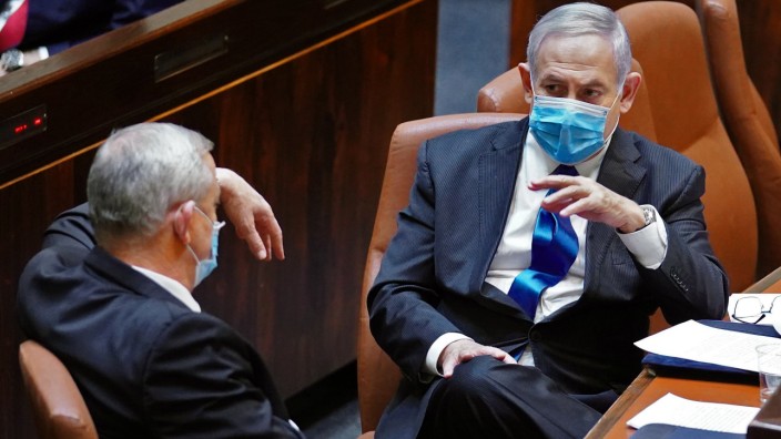 Israel: Wirklich grün waren sie sich von Anfang an nicht: Benjamin Netanjahu (re.) und Benny Gantz.