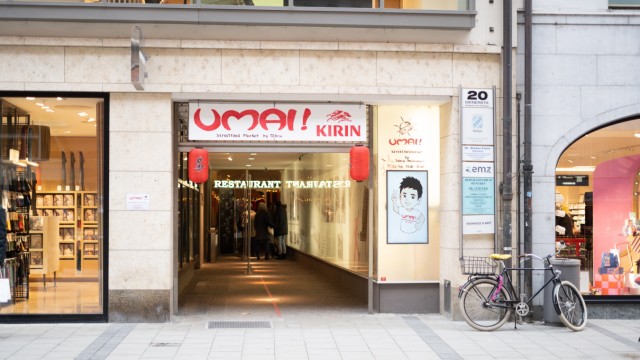 SZ-Serie: Streifzüge durch die Stadt: Übergangsweise: der "Umai Streetfood Market" im Innenhof der Burgstraße 5.