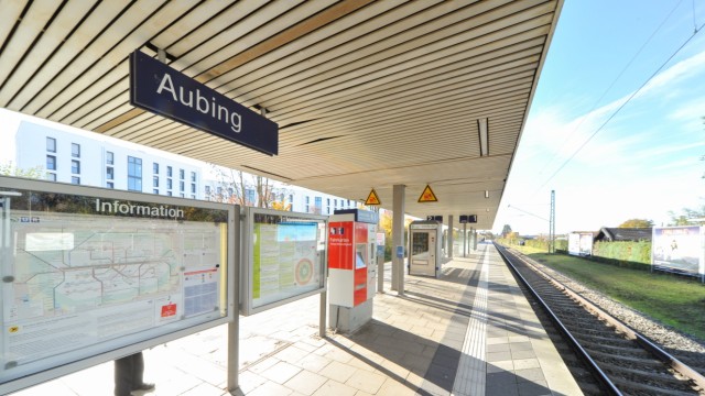 S-Bahnhof Aubing in München, 2012
