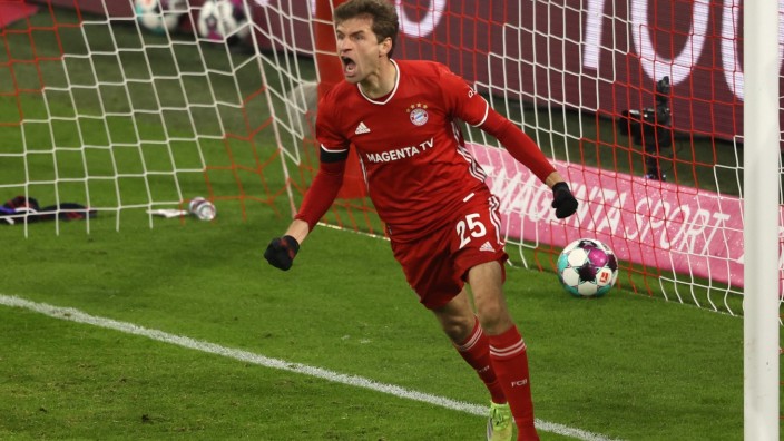 FC Bayern: Thomas Müller jubelt gegen RB Leipzig