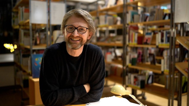 Thomas Maria Peters, Schauspieler und Regisseur aus Vaterstetten
Lesung in der Bücherei online Video Aufnahmen
