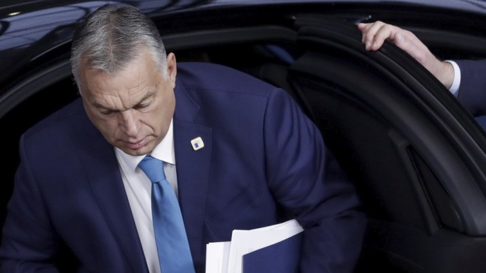 Ungarn: Das System Viktor Orbán: Leute aus seinem Umfeld wurden auf wundersame Weise Multimillionäre. Korruptionsforscher gehen davon aus, dass ein Teil der Investitionen aus EU-Geldern finanziert wurde.