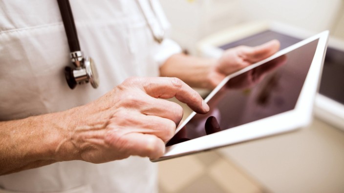 Private Krankenversicherung: Die elektronische Patientenakte ist das Kernstück, um das Gesundheitswesen digitaler und damit effizienter zu machen.