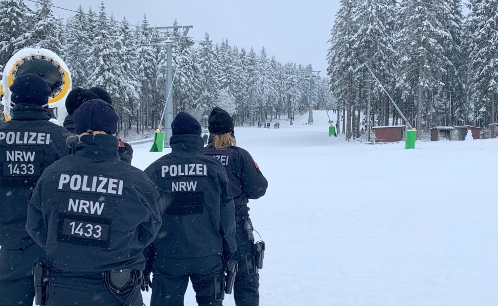 Police is preparing to clear the ski region in Winterberg