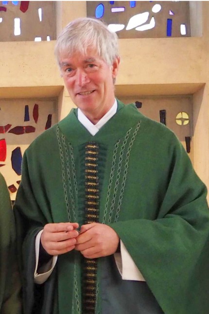 Heilige Drei Könige in Gilching: Pfarrer Franz von Lüninck freut sich sehr.
