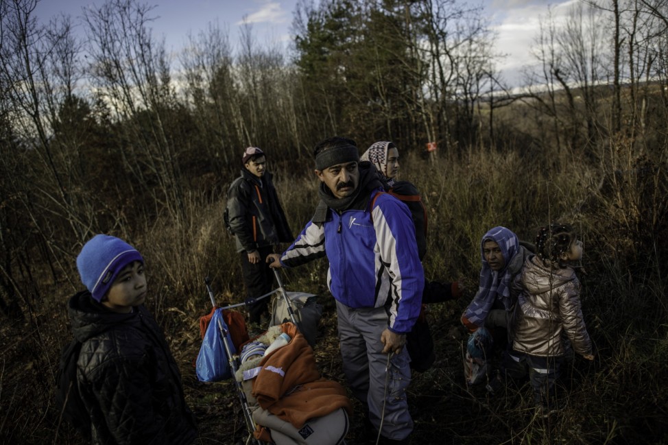 Migrant Family Attempt Crossing EU Border