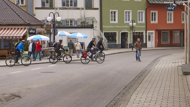 Fahrradfahrer Badstraße