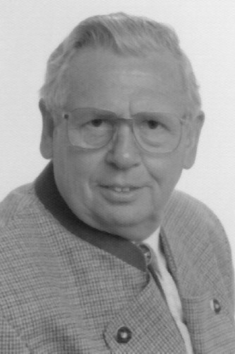 Nachruf: Josef Isemann aus Oberbachern saß als SPD-Mitglied fast drei Jahrzehnte im Gemeinderat. Er war Kirchenpfleger und engagierte sich in zahlreichen Vereinen in der Umgebung.