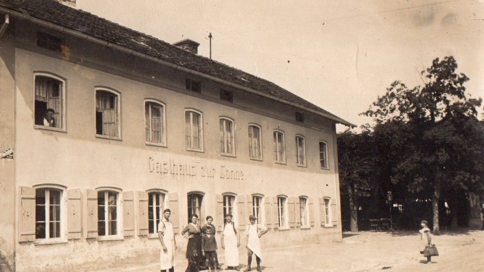 Das Anwesen der Familie Scholler in der Hanfelder Straße in Starnberg um 1925. Foto: privat