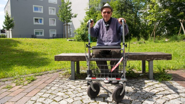 Eine Stadt mit vielen Gesichtern: Waldemar aus der Ukraine lebt im Ortsteil Stein. Was der 83-Jährige an Geretsried mag: "Dass sie hier alles richtig machen."