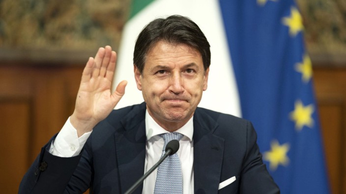 Regierungskrise in Italien: Nicht mehr Premier, aber Nummer eins bei den Fünf Sternen: Guiseppe Conte.