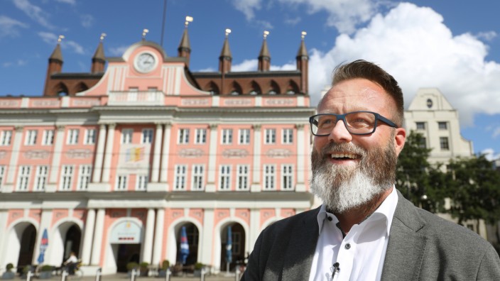 Madsen übernimmt Amt des Rostocker Oberbürgermeisters