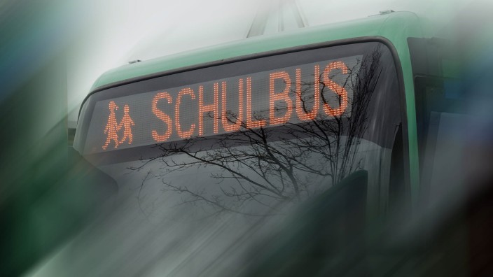 Symbolfoto Schulbus