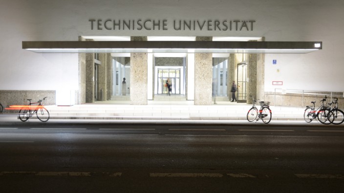 Hauptgebäude der TU München, 2014