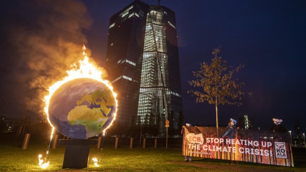 Protest gegen Klimapolitik der Europäischen Zentralbank