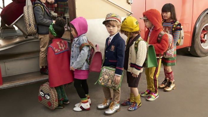 Luxusmode für Kinder: Von Erwachsenenmode kaum noch zu unterscheiden: Gucci Kids.