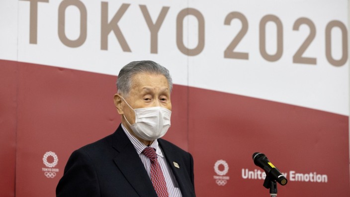 FILE PHOTO: Olympics-Tokyo 2020 officials speak to media after video call with IOC's Bach