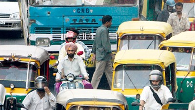 Autoland Indien (10): Suzuki Alto: Und es bewegt sich noch: elf Millionen Menschen und 38 Millionen zugelassene Fahrzeuge