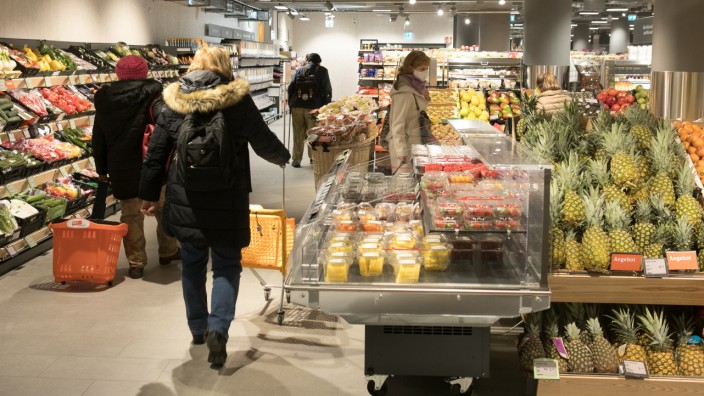 Eröffnung Digitaler Supermarkt, Elisenhof, Luitpoldstraße 3, des Lebensmittelhändlers tegut