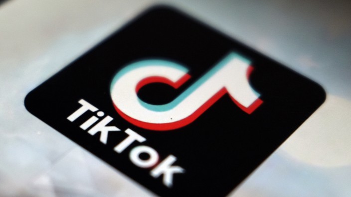 Video-App: Tiktok gibt sich transparent: In einem Bericht legt das Unternehmen offen, welche und wie viele Videos gelöscht wurden.