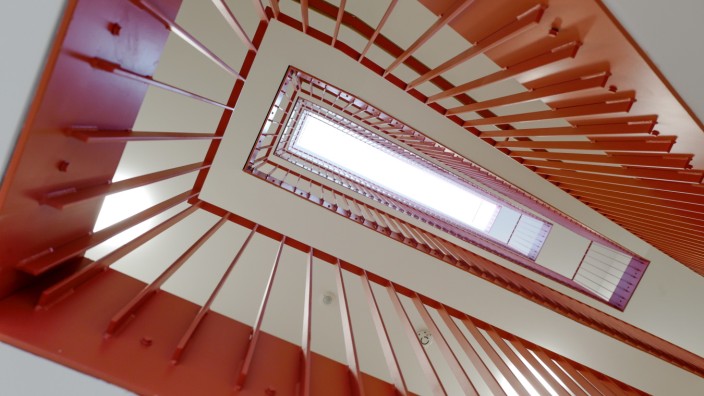 Oberföhring: Für klare farbliche Akzente sorgen die Treppenhäuser.