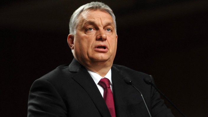 Fidesz und die Europäische Volkspartei: Droht mit dem Auszug seiner Europa-Parlamentarier aus der EVP-Fraktion: der ungarische Premier und Fidesz-Chef Viktor Orbán.
