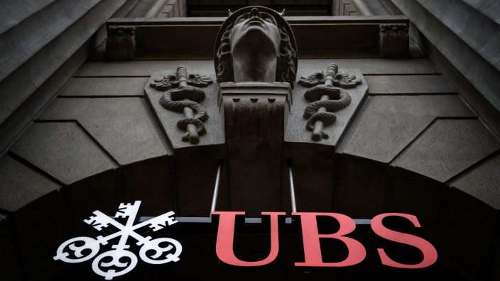 Schweizer Großbank: UBS-Zentrale in Zürich. Ehemalige Manager der Großbank sollen Franzosen dazu angestiftet haben, ihr Geld am Fiskus vorbei in die Schweiz zu bringen.