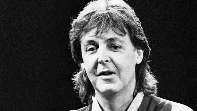 Frisurentrends: Paul McCartney präsentierte spätestens ab 1967 eine sanfte Version des Vokuhila.