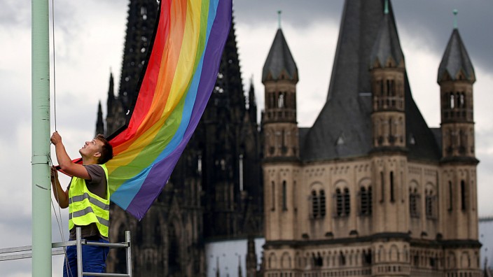 Homosexuelle Katholiken appellieren an deutsche Bischöfe