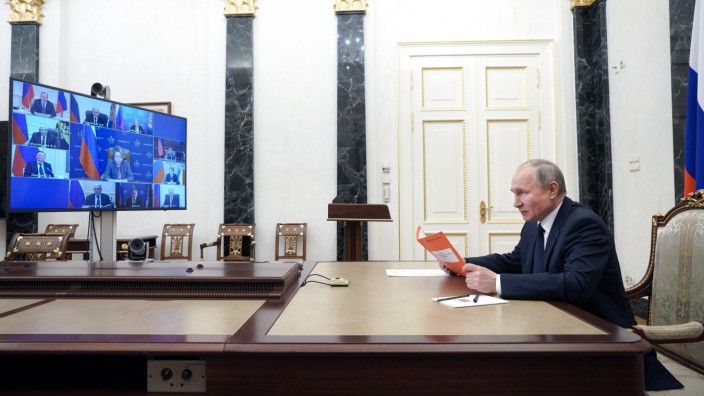 Putin und Biden: Wladimir Putin während einer Videositzung des russischen Sicherheitsrats.