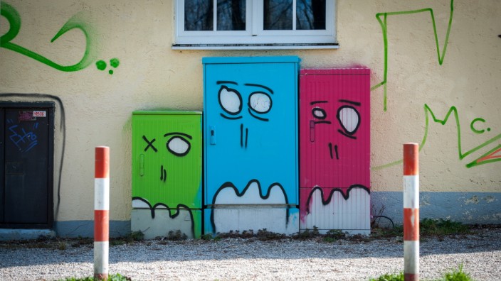 Stromverteiler mit Graffiti in München, 2013