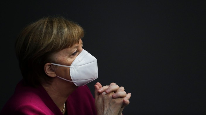 Angela Merkel: Der Bund könnte Schließungen auch rechtlich erzwingen.