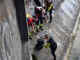 2021; Feuerwehr München zieht Kini-Büste aus der Isar