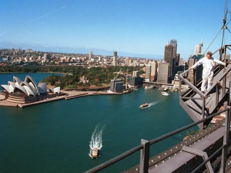 Sydney Harbour Bridge, Reuters