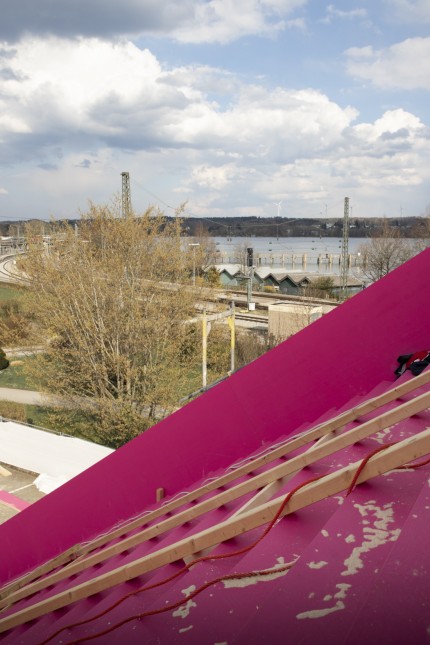 Aussichtsplattform: Andreas Sarow macht mit seiner Rampe einen neuen Blick auf Stadt und See möglich.