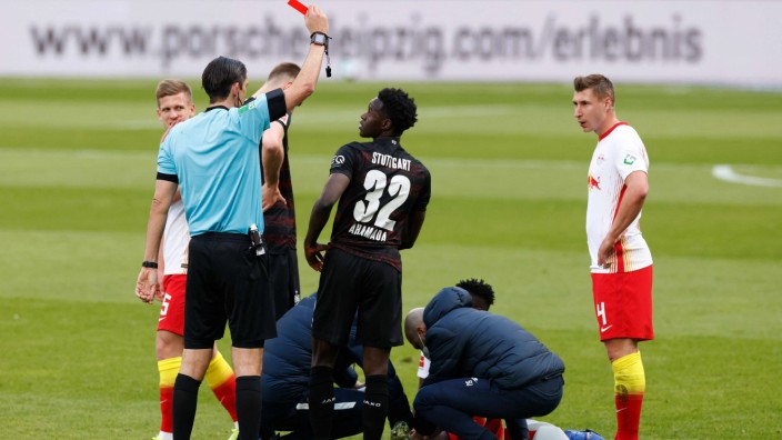 RB Leipzig: Deniz Aytekin (links) korrigiert seine Entscheidung