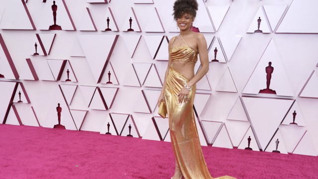 Roter Teppich bei den Oscars: Auch Andra Day, nominiert für "The United States vs. Billie Holiday", nannte Cher als Vorbild.