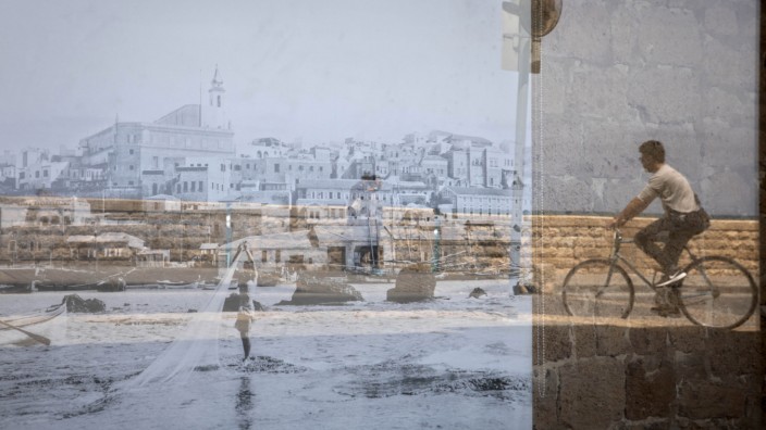 Ibtisam Azem: "Das Buch vom Verschwinden": Das historische Jaffa im Süden von Tel Aviv ist in Ibtisams Azems Buch einerseits greifbarer Handlungsort - andererseits eine Art verspiegelte Erinnerung des Palästinensers Alaa.