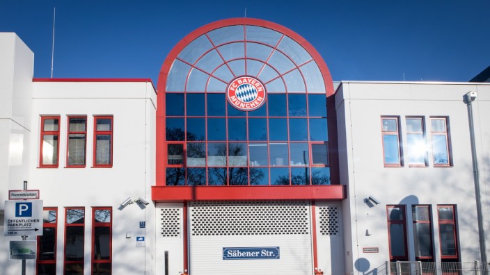 Bundesliga-Fußball: Der FC Bayern hält am Standort Säbener Straße fest und will ihn noch ausbauen.