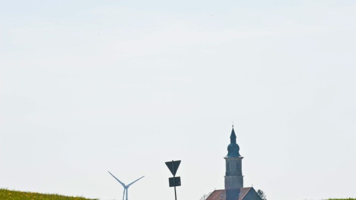 Windkraft im Ebersberger Forst: Das Windrad von Hamberg in der Gemeinde Bruck ist das bis dato einzige im Landkreis Ebersberg.