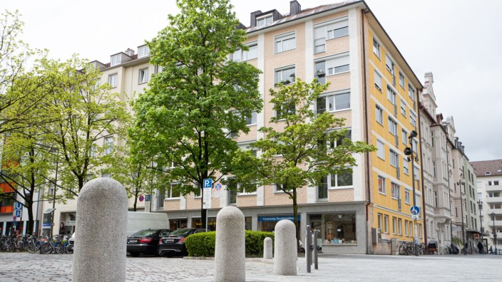 Wohnungsmarkt in München: Am Josephsplatz konnte die Stadt wegen des sogenannten Erhaltungssatzungsgebiets dem Investor die Immobilie gewissermaßen vor der Nase wegschnappen.