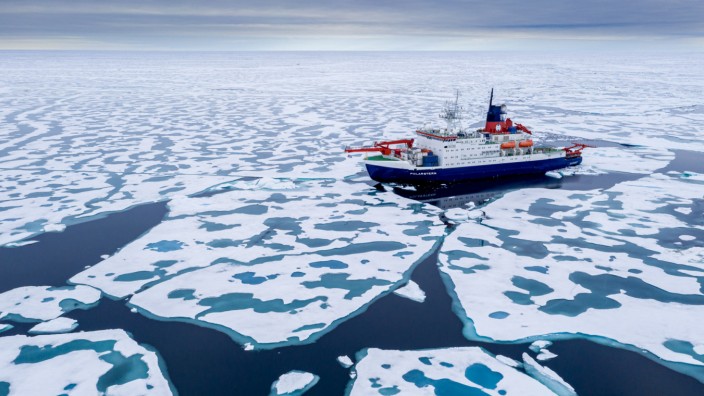 ´Polarstern" kehrt von Arktis-Expedition zurück