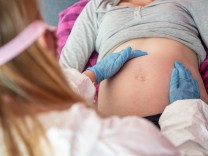 Coronavirus: Covid-Impfung für Schwangere: Ja oder Nein?