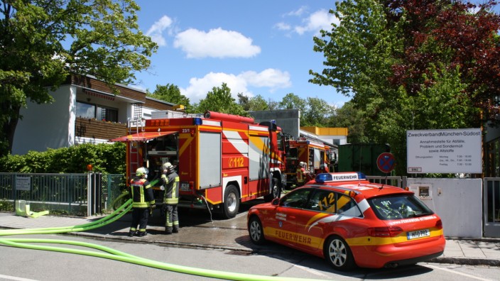 Feuerwehr Ottobrunn Brand Abfall-Zweckverband Haidgraben