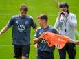 Fußball-EM: Jogi Löw und Spieler im Trainingslager der Deutschen Fußball-Nationalmannschaft