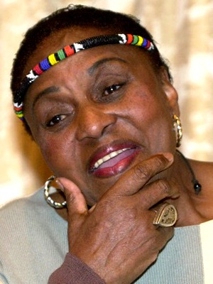 Miriam Makeba, 2001